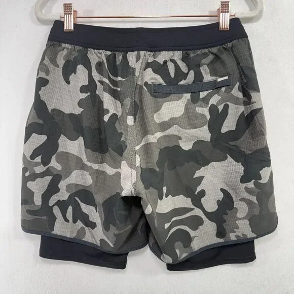 Vuori Stockton Shorts Men S Grey Black Compression Camouflage Workout Athletic